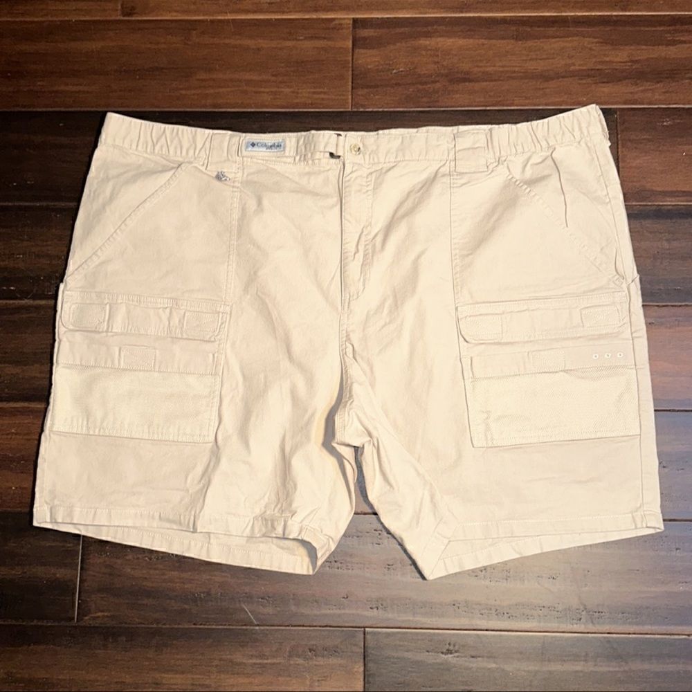 Columbia Men Shorts 
